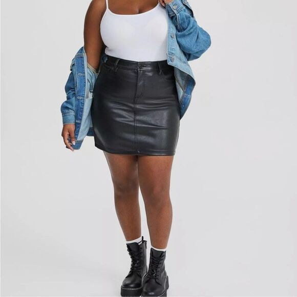 torrid Dresses & Skirts - Torrid Black Faux Leather Mini Skirt